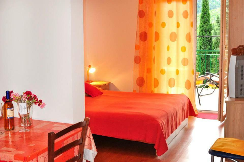 Apartments Franic Ploce  Esterno foto